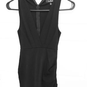 Lulu’s black v-neck dress
